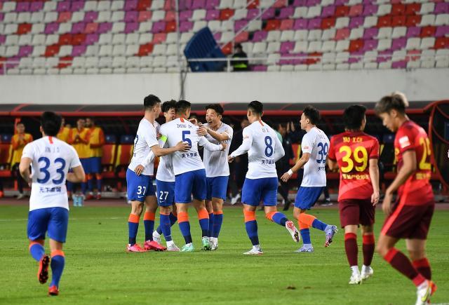 开云app官网-【争冠组前瞻】京鲁迎第500场中超 海港亚泰欲追分