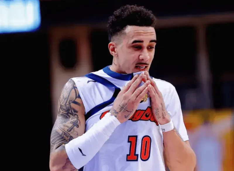 开云网址-奎因全场18中6，三分6中0得到14分2篮板6助攻2抢断1盖帽